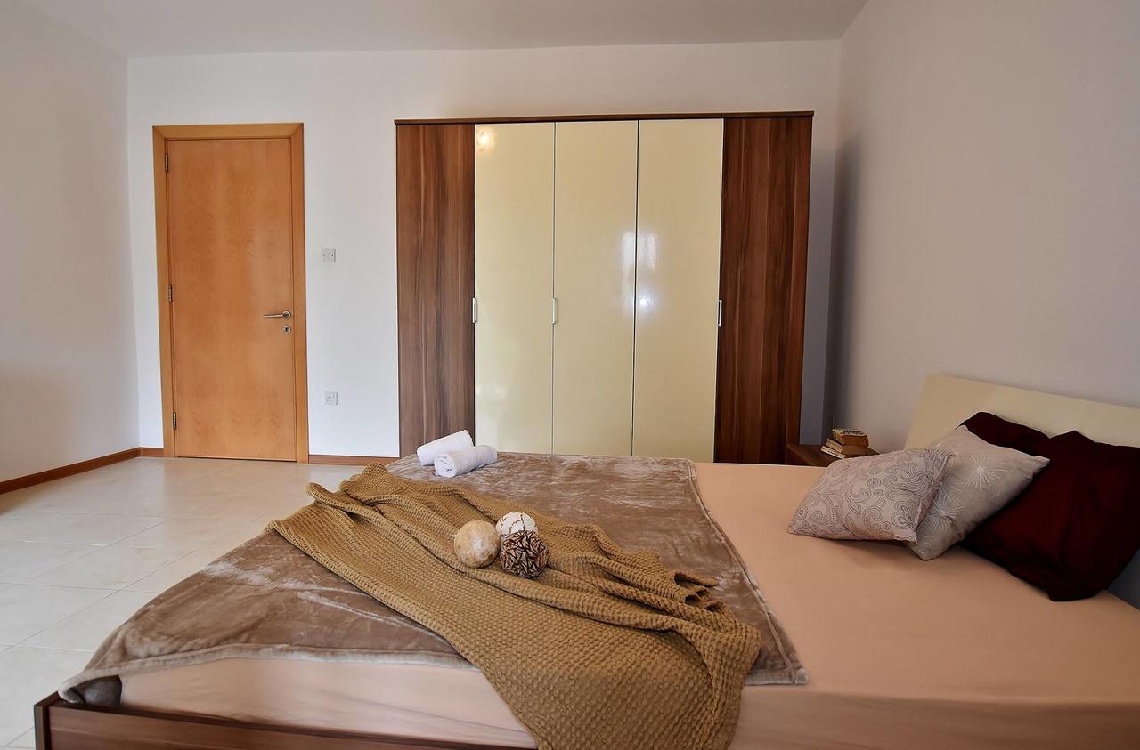 Three Bedroom Apartment Manikata Buitenkant foto