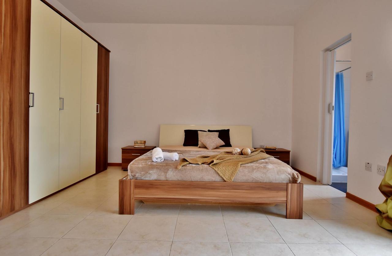 Three Bedroom Apartment Manikata Buitenkant foto