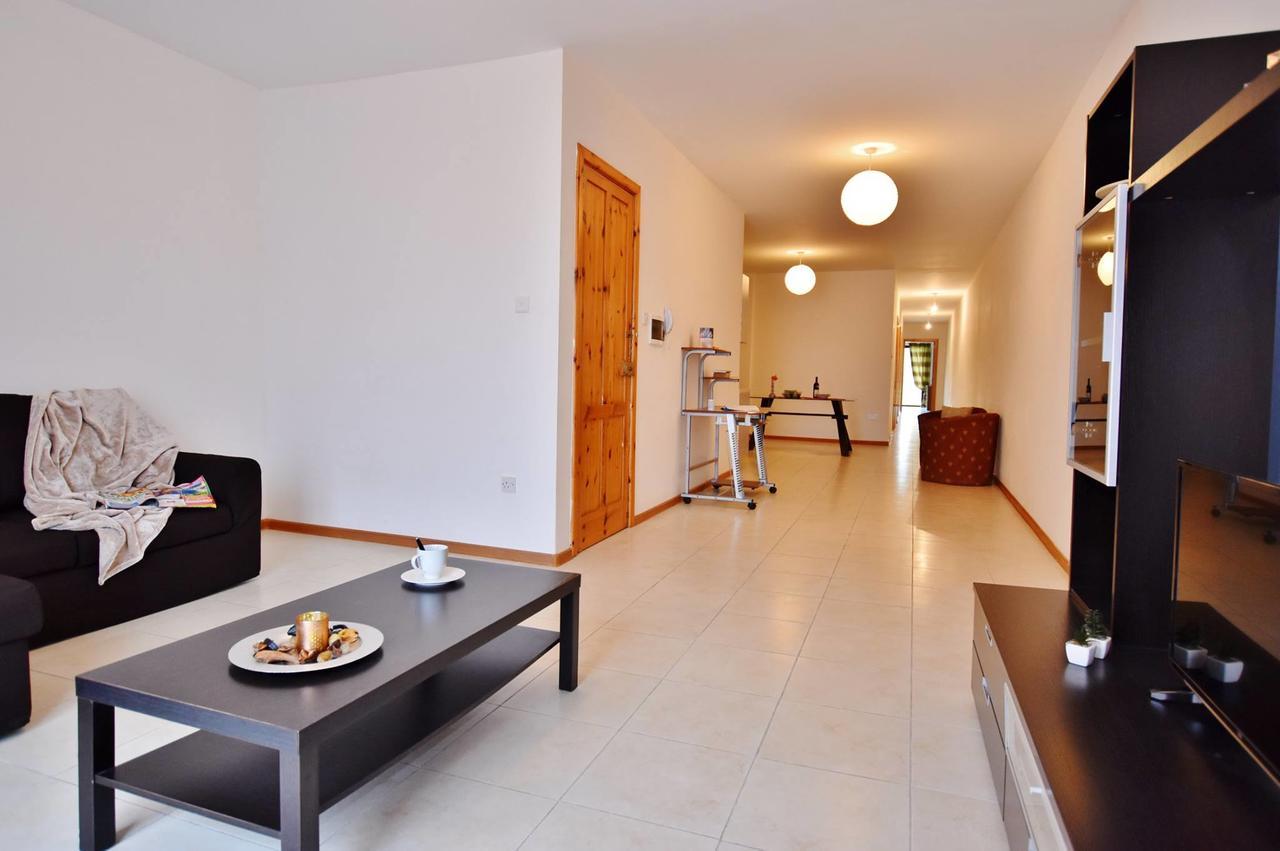 Three Bedroom Apartment Manikata Buitenkant foto