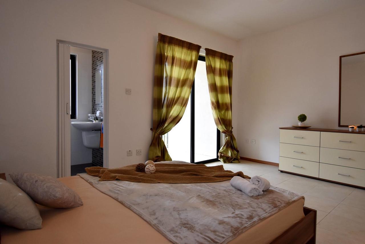 Three Bedroom Apartment Manikata Buitenkant foto